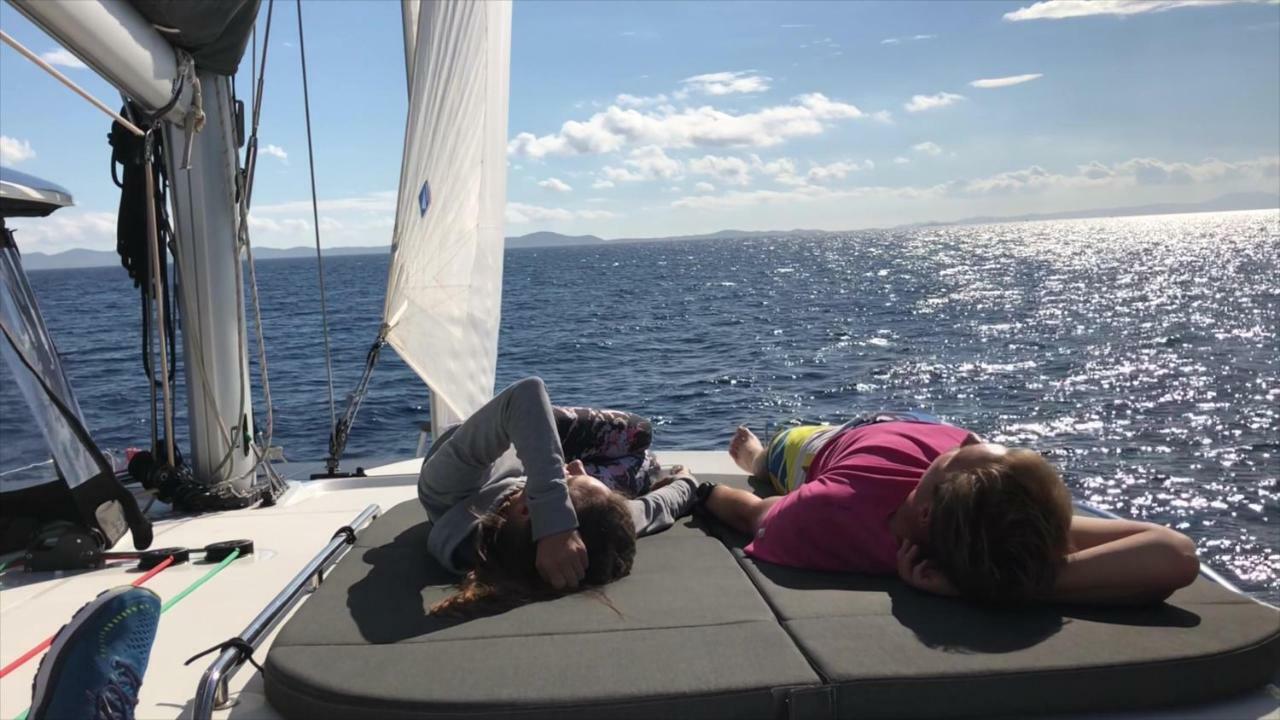 Luxury Catamaran Lagoon 42, Ac & Gn Botel *
